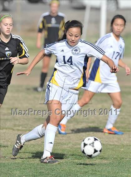 Thumbnail 1 in Foothill vs Punahou (Excalibur) photogallery.