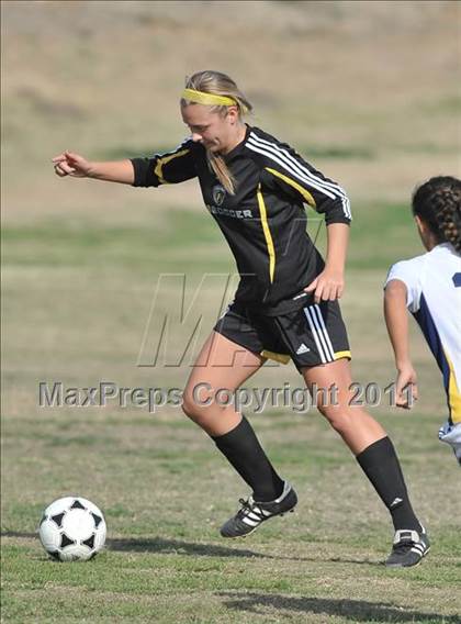 Thumbnail 1 in Foothill vs Punahou (Excalibur) photogallery.