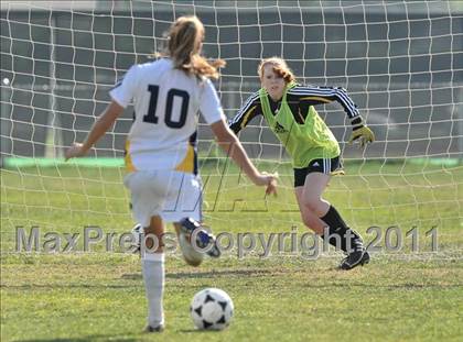 Thumbnail 1 in Foothill vs Punahou (Excalibur) photogallery.