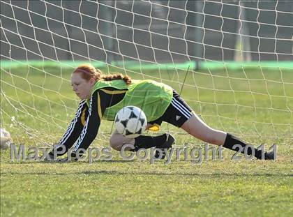 Thumbnail 2 in Foothill vs Punahou (Excalibur) photogallery.