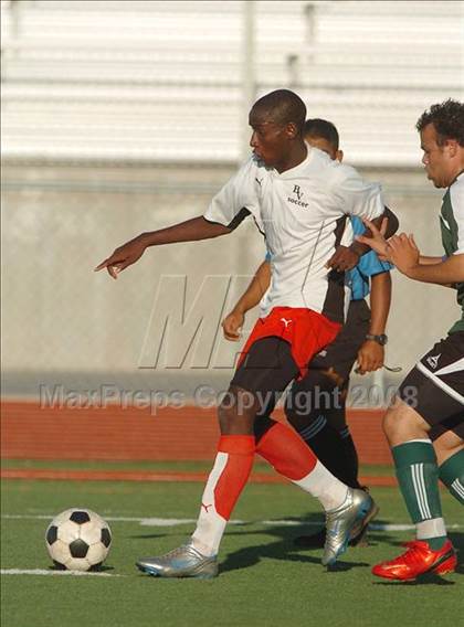 Thumbnail 3 in Rodriguez vs. Bella Vista (CIF SJS D3 Final) photogallery.