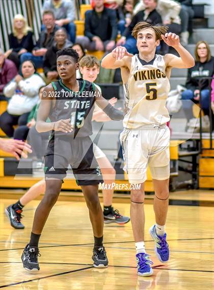 Thumbnail 3 in Lawrence Free State @ Shawnee Mission West photogallery.