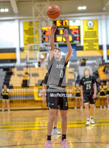 Thumbnail 3 in Lawrence Free State @ Shawnee Mission West photogallery.