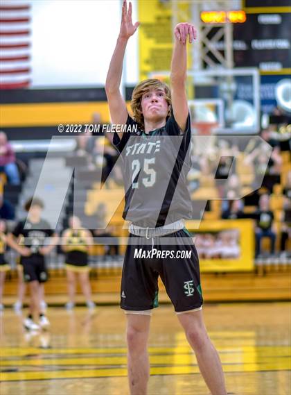 Thumbnail 1 in Lawrence Free State @ Shawnee Mission West photogallery.