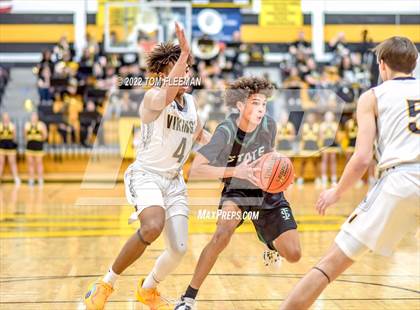 Thumbnail 1 in Lawrence Free State @ Shawnee Mission West photogallery.