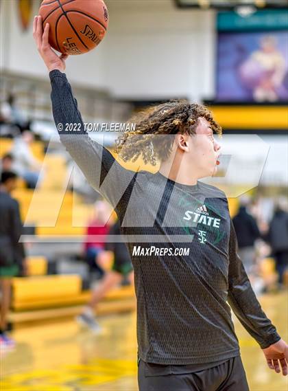 Thumbnail 1 in Lawrence Free State @ Shawnee Mission West photogallery.