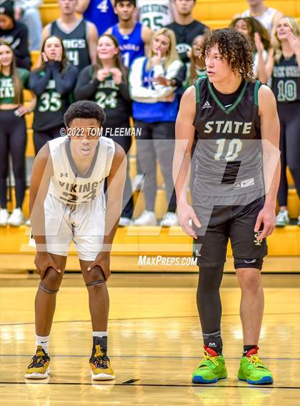 Thumbnail 1 in Lawrence Free State @ Shawnee Mission West photogallery.