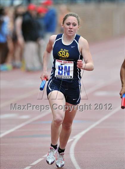Thumbnail 1 in Penn Relays (4x800 Heats - Event 104) photogallery.