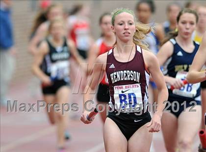Thumbnail 1 in Penn Relays (4x800 Heats - Event 104) photogallery.