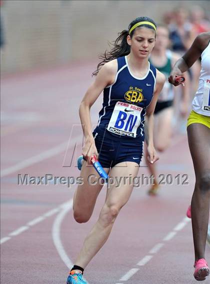 Thumbnail 1 in Penn Relays (4x800 Heats - Event 104) photogallery.
