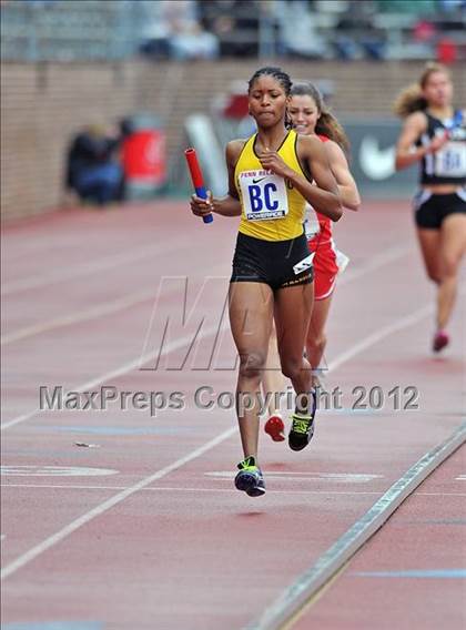 Thumbnail 1 in Penn Relays (4x800 Heats - Event 104) photogallery.
