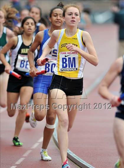 Thumbnail 1 in Penn Relays (4x800 Heats - Event 104) photogallery.