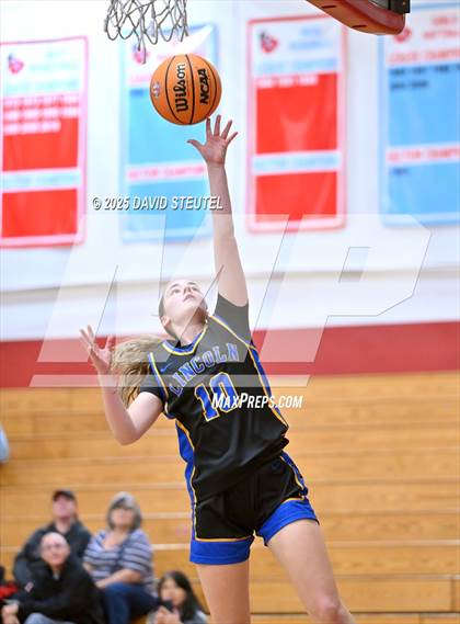 Thumbnail 3 in Lincoln @ Mira Loma photogallery.