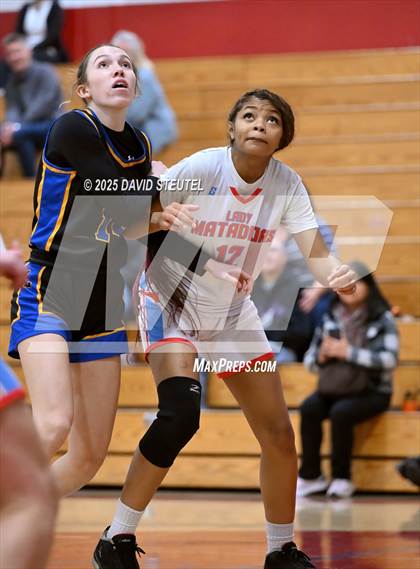 Thumbnail 3 in Lincoln @ Mira Loma photogallery.