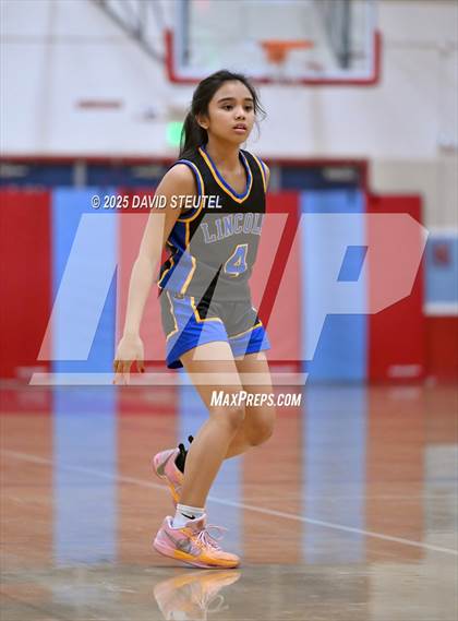 Thumbnail 3 in Lincoln @ Mira Loma photogallery.