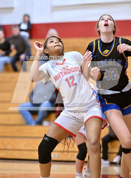 Thumbnail 2 in Lincoln @ Mira Loma photogallery.