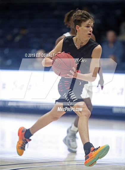 Thumbnail 3 in Campolindo vs. St. Patrick-St. Vincent (MaxPreps/DLS MLK Classic) photogallery.
