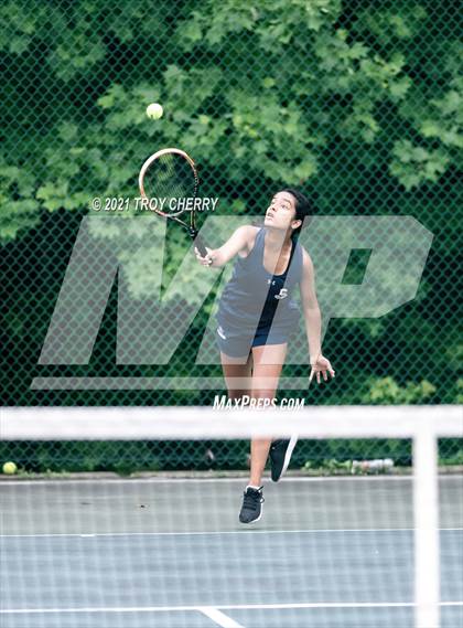 Thumbnail 2 in Weddington vs Cuthbertson photogallery.