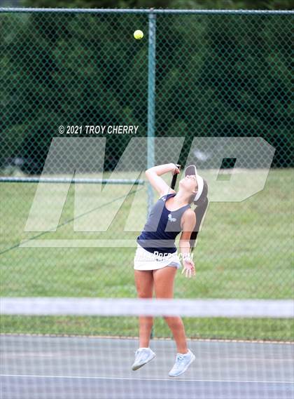 Thumbnail 2 in Weddington vs Cuthbertson photogallery.