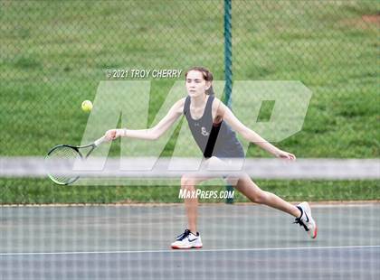 Thumbnail 2 in Weddington vs Cuthbertson photogallery.