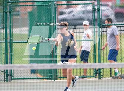 Thumbnail 3 in Weddington vs Cuthbertson photogallery.