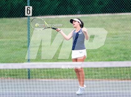 Thumbnail 2 in Weddington vs Cuthbertson photogallery.