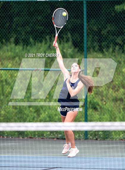 Thumbnail 3 in Weddington vs Cuthbertson photogallery.