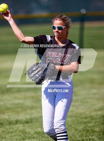 Thumbnail 2 in Silver Creek vs Rock Canyon (Broomfield Invitational) photogallery.