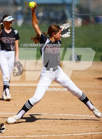 Thumbnail 1 in Silver Creek vs Rock Canyon (Broomfield Invitational) photogallery.