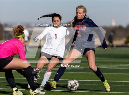 Thumbnail 2 in Tyler Legacy vs. McKinney North (Forney Invitational Tournament) photogallery.