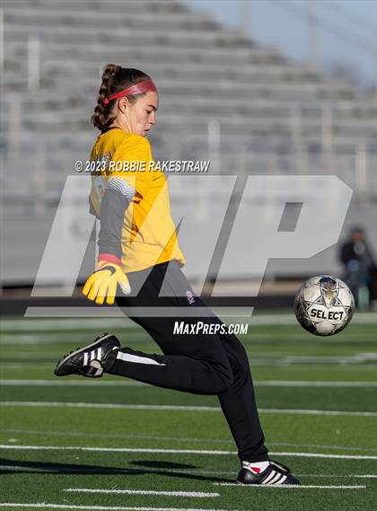 Thumbnail 3 in Tyler Legacy vs. McKinney North (Forney Invitational Tournament) photogallery.