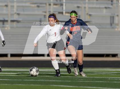 Thumbnail 2 in Tyler Legacy vs. McKinney North (Forney Invitational Tournament) photogallery.