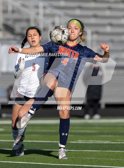 Thumbnail 2 in Tyler Legacy vs. McKinney North (Forney Invitational Tournament) photogallery.