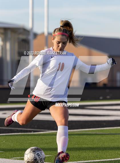 Thumbnail 3 in Tyler Legacy vs. McKinney North (Forney Invitational Tournament) photogallery.