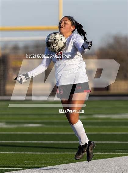 Thumbnail 2 in Tyler Legacy vs. McKinney North (Forney Invitational Tournament) photogallery.