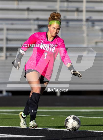 Thumbnail 1 in Tyler Legacy vs. McKinney North (Forney Invitational Tournament) photogallery.