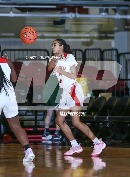 Thumbnail 1 in Leffell vs Alexander Hamilton (Section 1 Class C Semifinal) photogallery.