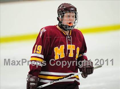 Thumbnail 2 in Sheehan @ Branford photogallery.