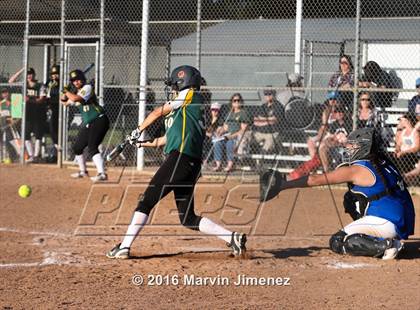 Thumbnail 1 in Royal vs Burbank photogallery.