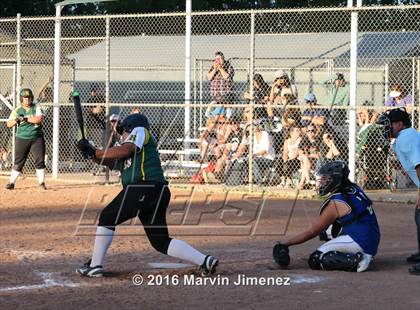 Thumbnail 2 in Royal vs Burbank photogallery.