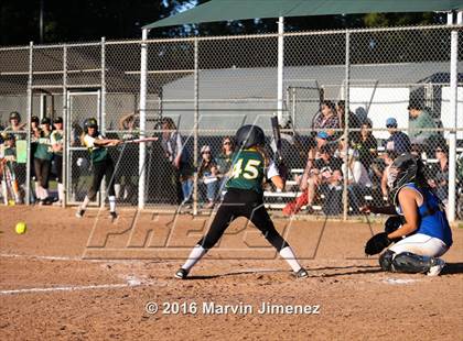 Thumbnail 3 in Royal vs Burbank photogallery.