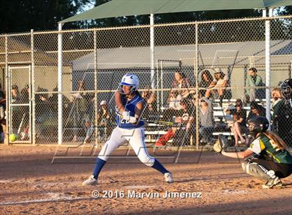 Thumbnail 3 in Royal vs Burbank photogallery.