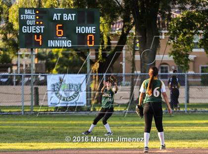 Thumbnail 3 in Royal vs Burbank photogallery.