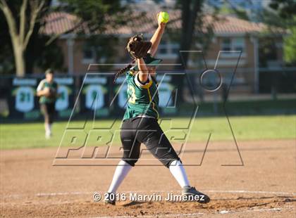 Thumbnail 3 in Royal vs Burbank photogallery.