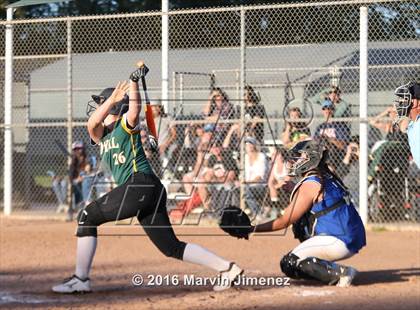 Thumbnail 3 in Royal vs Burbank photogallery.