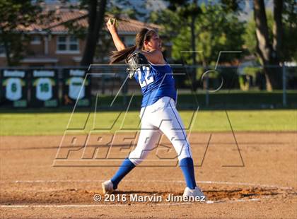 Thumbnail 1 in Royal vs Burbank photogallery.