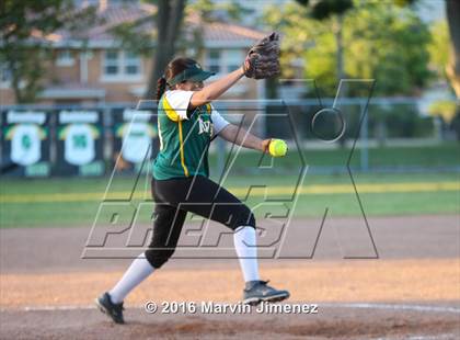 Thumbnail 2 in Royal vs Burbank photogallery.