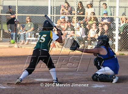 Thumbnail 1 in Royal vs Burbank photogallery.