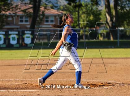 Thumbnail 2 in Royal vs Burbank photogallery.