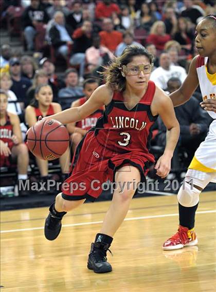 Thumbnail 3 in Lincoln vs St. Francis (CIF SJS D1 Final) photogallery.
